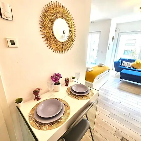 Comfortable * ルクセンブルク